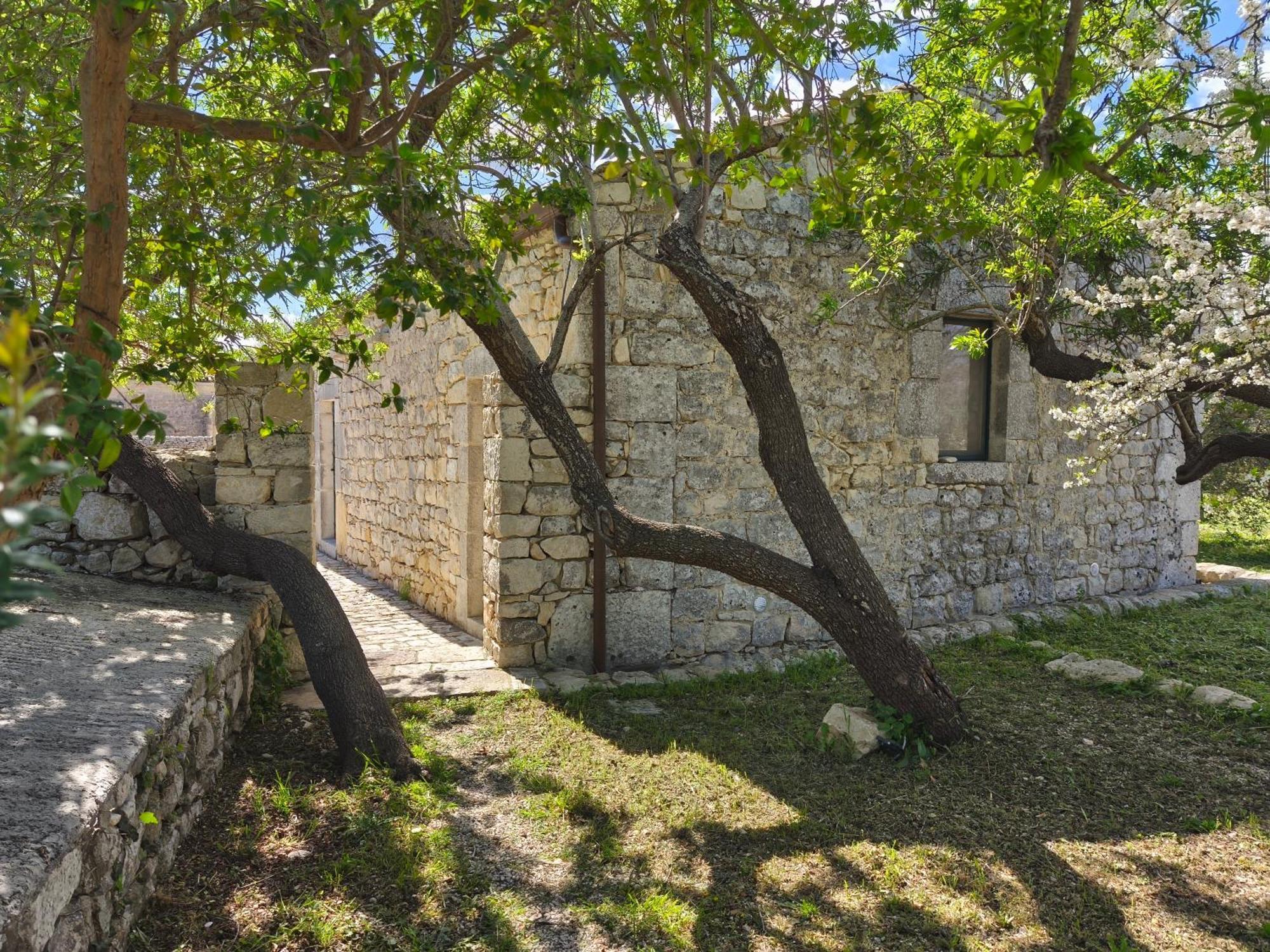 Agriturismo Fondo Paliemmu 莫迪卡 外观 照片
